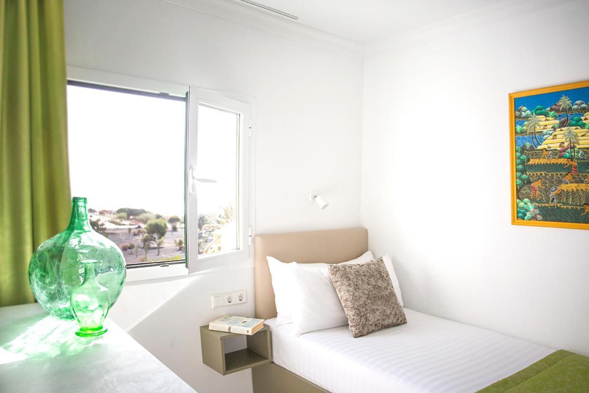 Apartamentos El Guarapo コスタ・テギセ エクステリア 写真